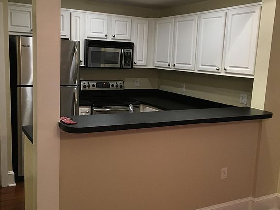 4th image of 415 E Livingston St APT E