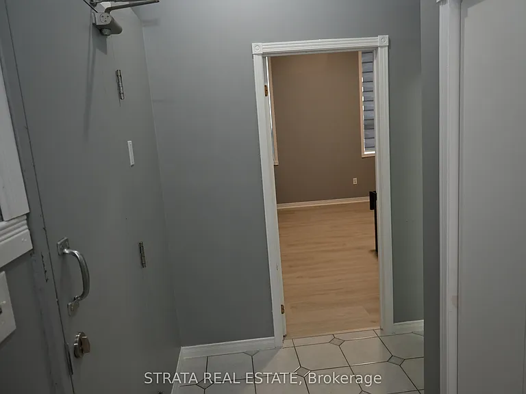 199 King St E #1 — Photo 9