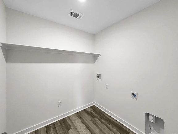 4th image of 6312 Warwick Dr