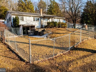 670 N Hokendauqua Dr, Bath, PA, 18014