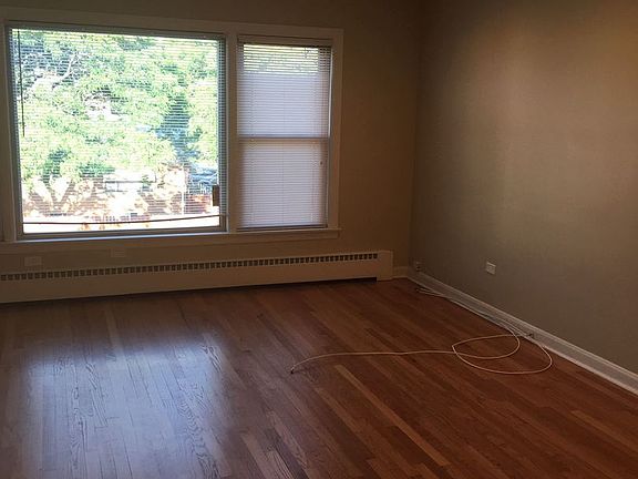 4th image of 6534 N Harlem Ave APT 2