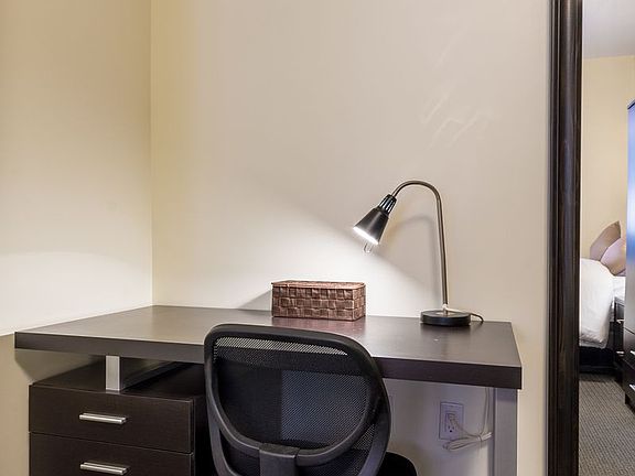 4th image of 308 W 18th St APT 2