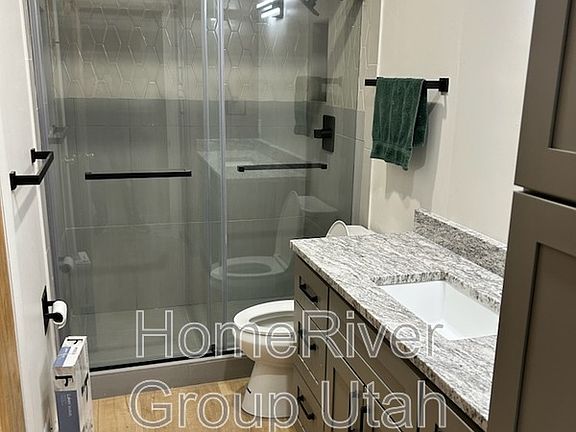 4th image of 3105 S Ivy Ln