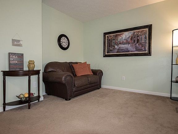 5th image of 8985 Emerald Hill Dr
