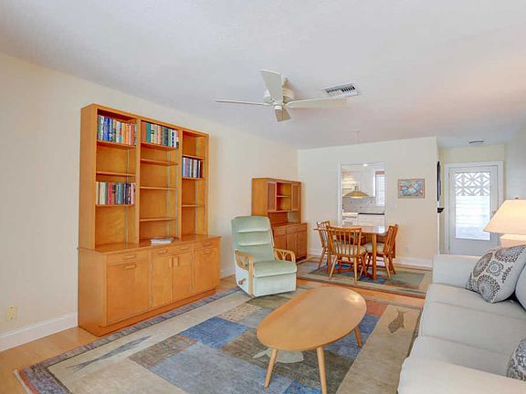 5th image of 2693 Barkley Dr E APT A