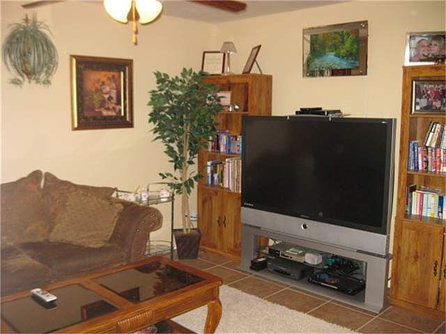 2nd image of 2102 Louisiana Ave