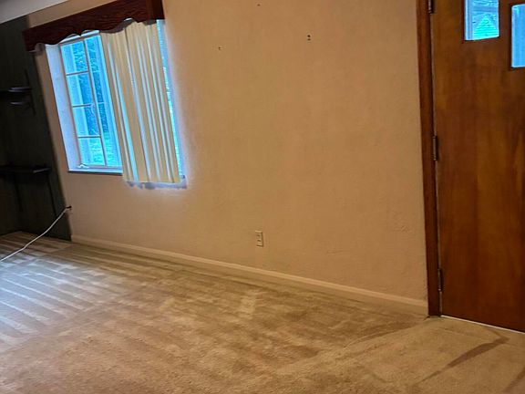 5th image of 1039 Keeler St