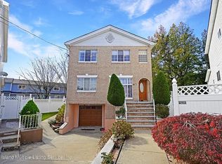 46 Mandy Ct FLOOR 1, Staten Island, NY 10309