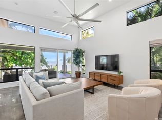 47-409 Kamehameha Hwy #B, Kaneohe, HI 96744