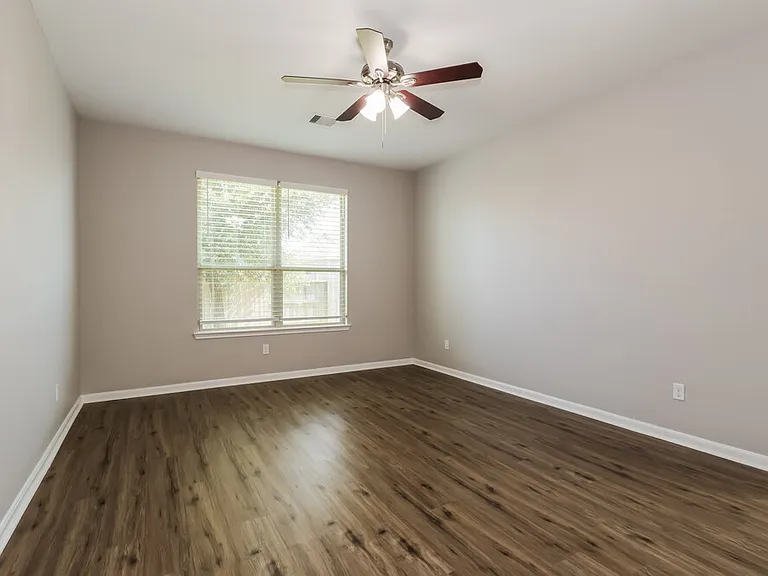 1966 Briar Grove Dr — Photo 12