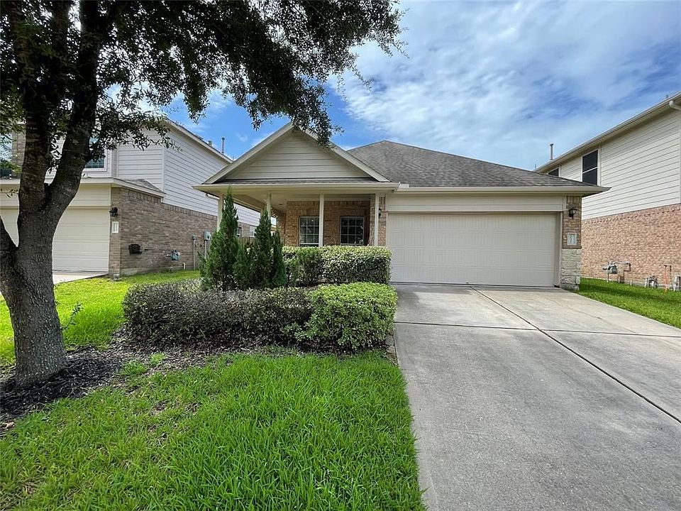 1st image of 26335 Longview Creek Dr