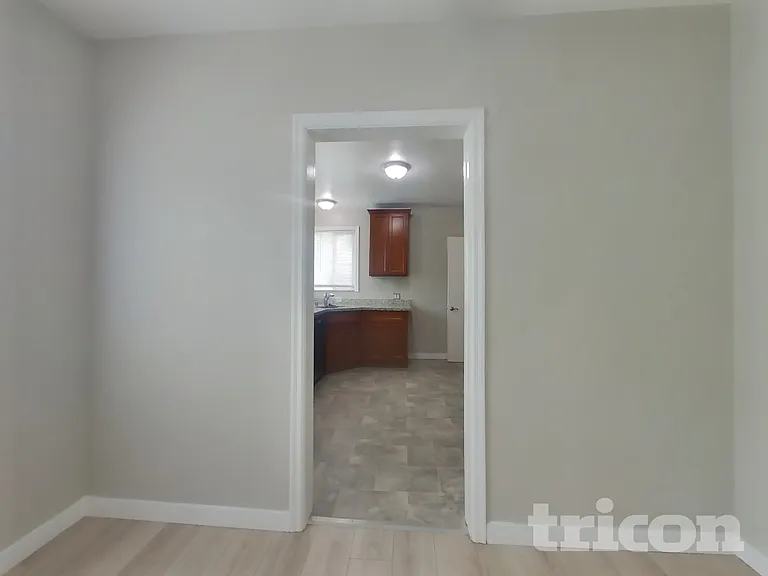 627 Pierce St — Photo 4