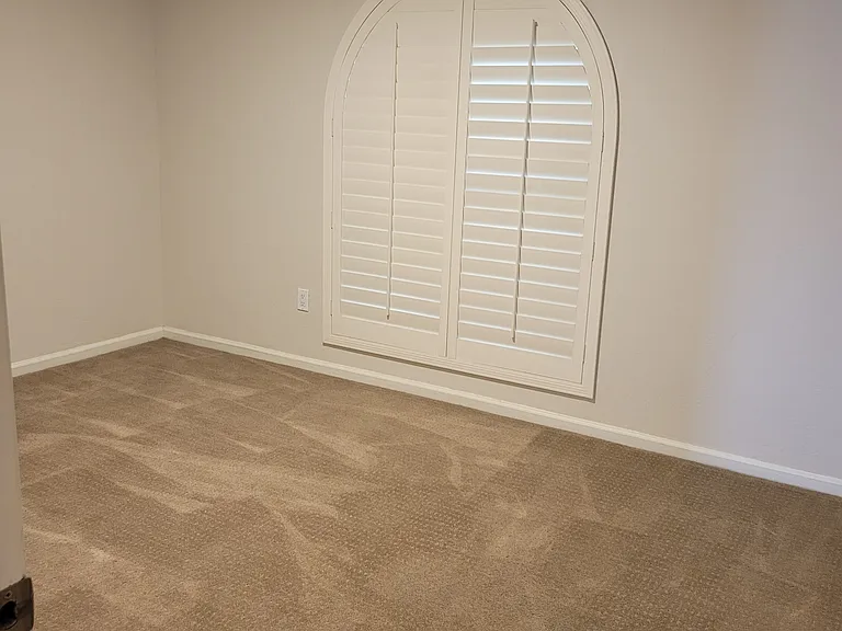 1642 E Carmen St — Photo 10