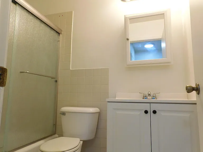 4186 E Ashlan Ave — Photo 6