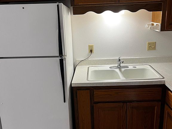 5th image of W242N6432 Locust St #5