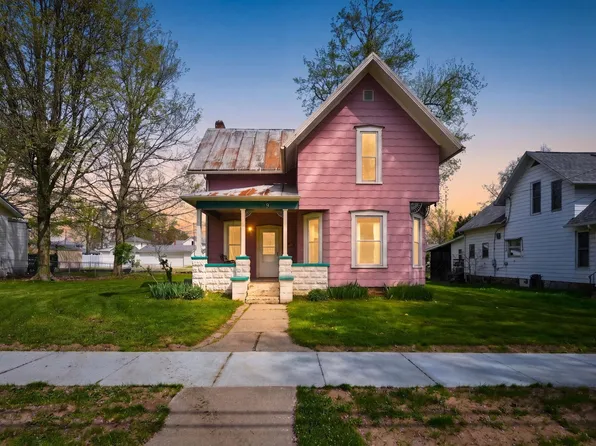 319 E Broad St, Angola, IN 46703