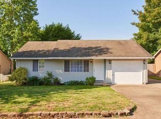 339 SW 7th St, Dundee, OR 97115