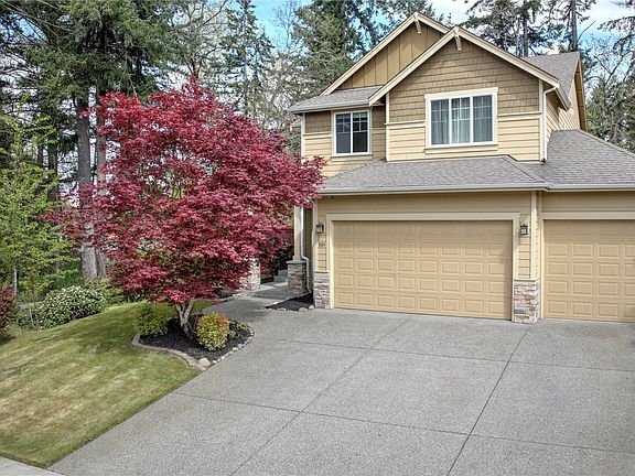 3rd image of 501 182nd St E