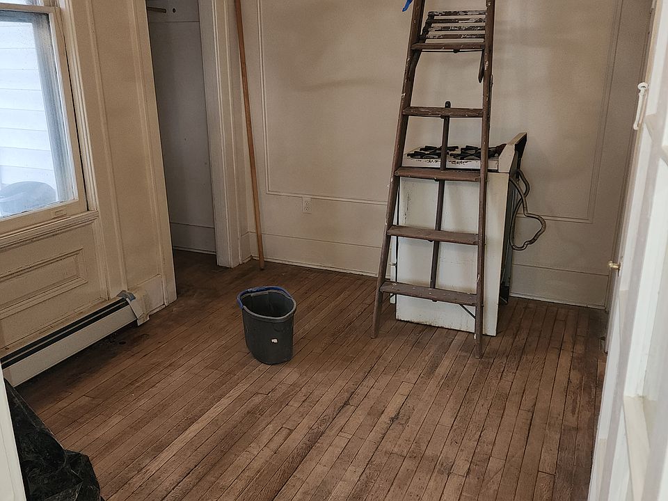 2nd image of 1319 Union St APT A