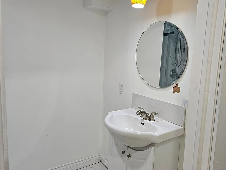 56 McCallum Dr #BASEMENT — Photo 18