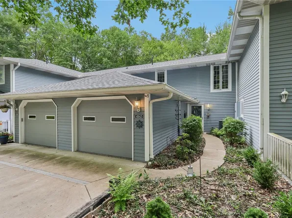 4143 Bristol Ln, New Castle, PA 16105