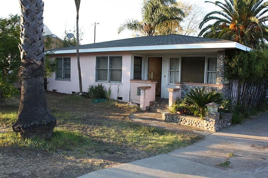 1st image of 334 E Foothill Blvd