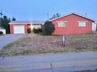 718 Spruce Ave, Dumas, TX 79029