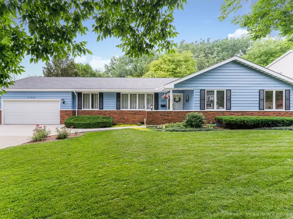 448 W Hillcrest Dr, Dekalb, IL 60115