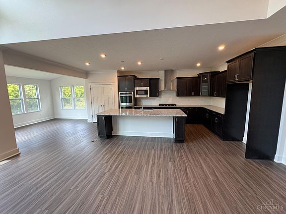 5th image of 5825 Carriage Meadows Dr