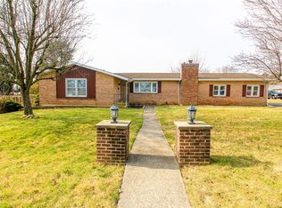 1605 Rosewood Dr, Bethlehem, PA 18017