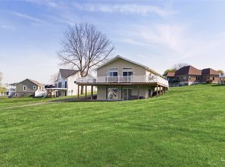 5813 E Lake Rd, Romulus, NY 14541