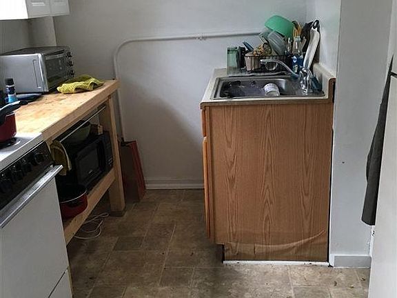 4th image of 1220 White St APT 3