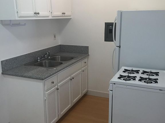 2nd image of 1310 Venice Blvd #16