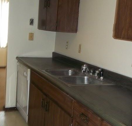 3rd image of 3024 Jacqueline Ct APT 5