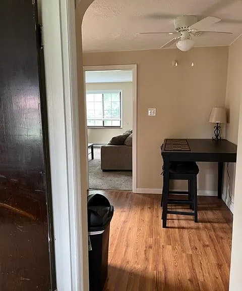 533 Corona Ave #B — Photo 10