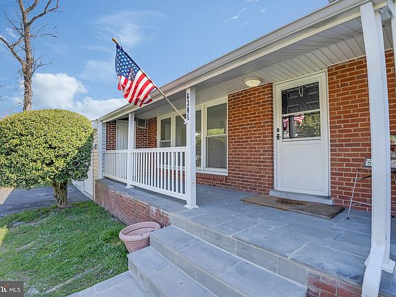 3rd image of 6305 Crestwood Dr