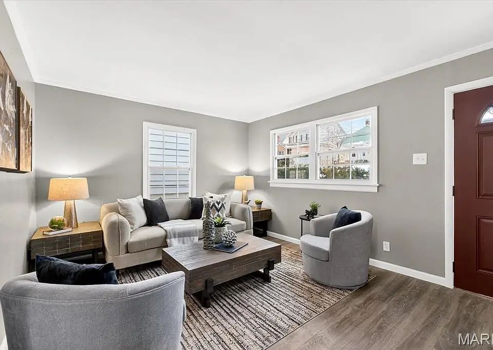 1st image of 2639 Louis Ave