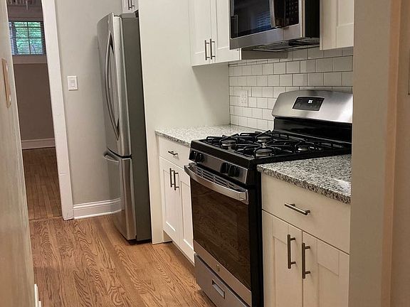 5th image of 7212 N Paulina St Unit G