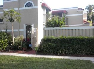 4240 Village Dr UNIT A, Delray Beach, FL 33445
