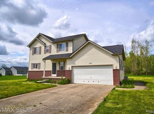 1336 Windwood Ln, Flint, MI 48507