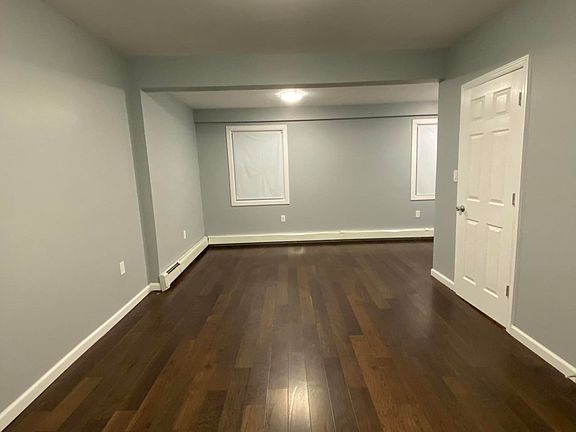 3rd image of 14 Grove Pl #2