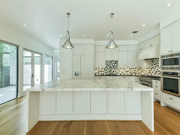 815 Alexander St, Houston, TX 77007