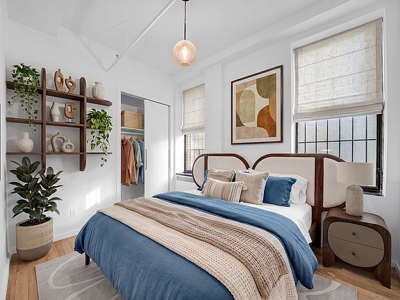 2nd image of 584 Myrtle Ave APT 2