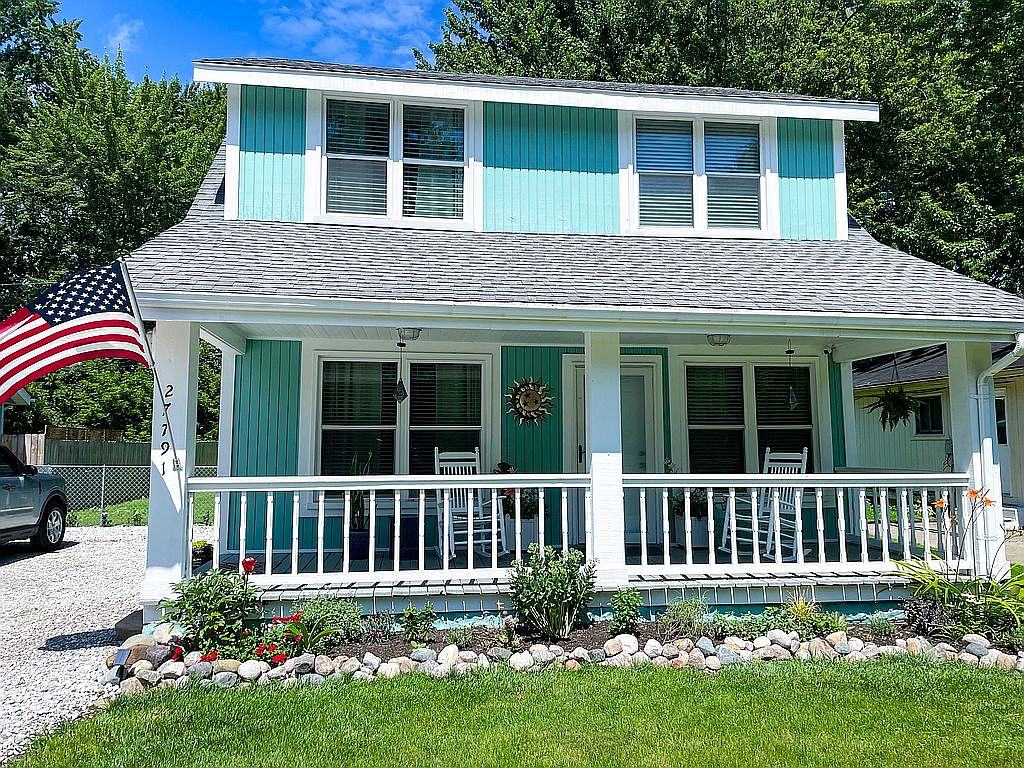 27791 Wisteria Rd, Harrison Township, MI 48045 | Zillow
