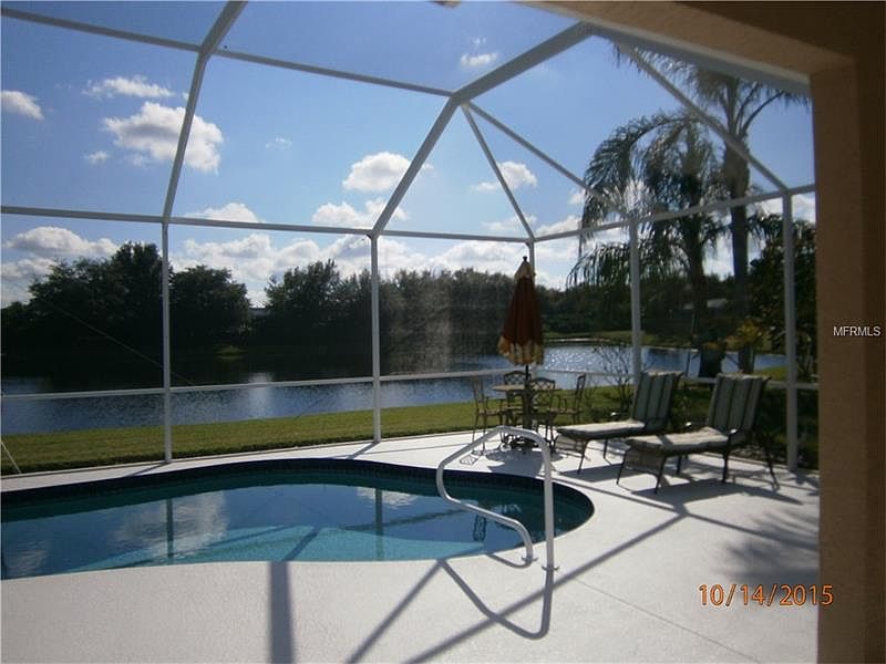 1st image of 213 Londonderry Dr