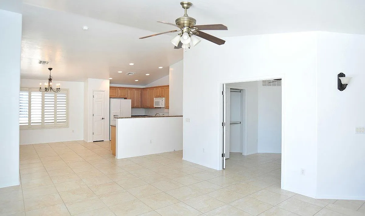 Building Photo - 5493 W Silent Dove Way
