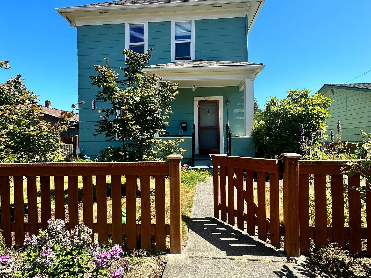 4 bed, 1473 sqft, $3,400 — Photo 2