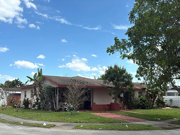 3rd image of 19825 NW 44th Pl