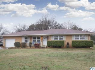 3928 Broadmor Rd NW, Huntsville, AL 35810