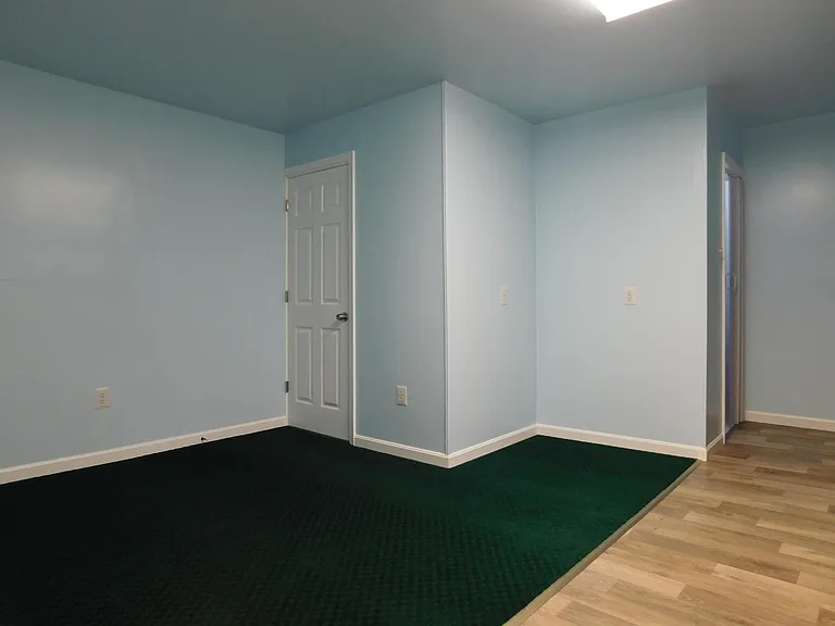 22 Madison Ave #C — Photo 7